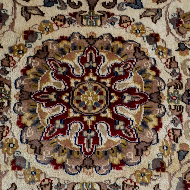 Arrant Luxury Silk-Floral Design (Persian Pattern)