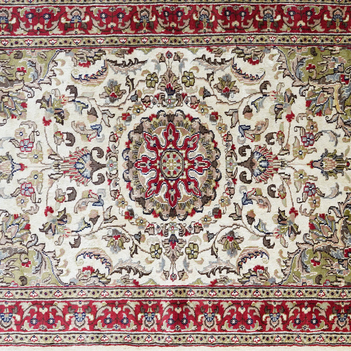 Arrant Luxury Silk-Floral Design (Persian Pattern)