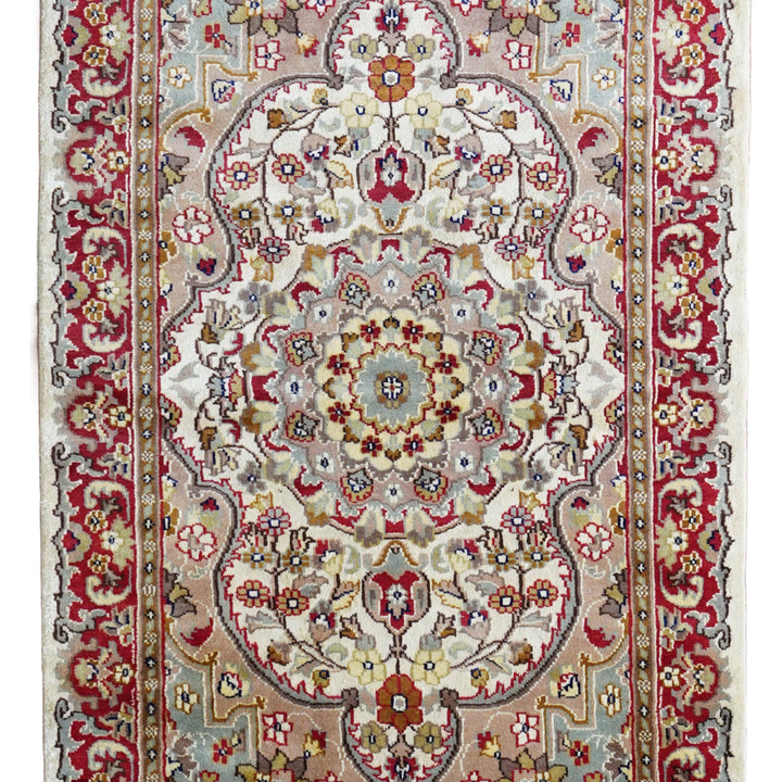 Arrant Luxury Silk-Floral Design (Persian Pattern)